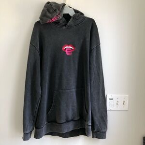 Babe Shade The Izzy black oversized hoodie